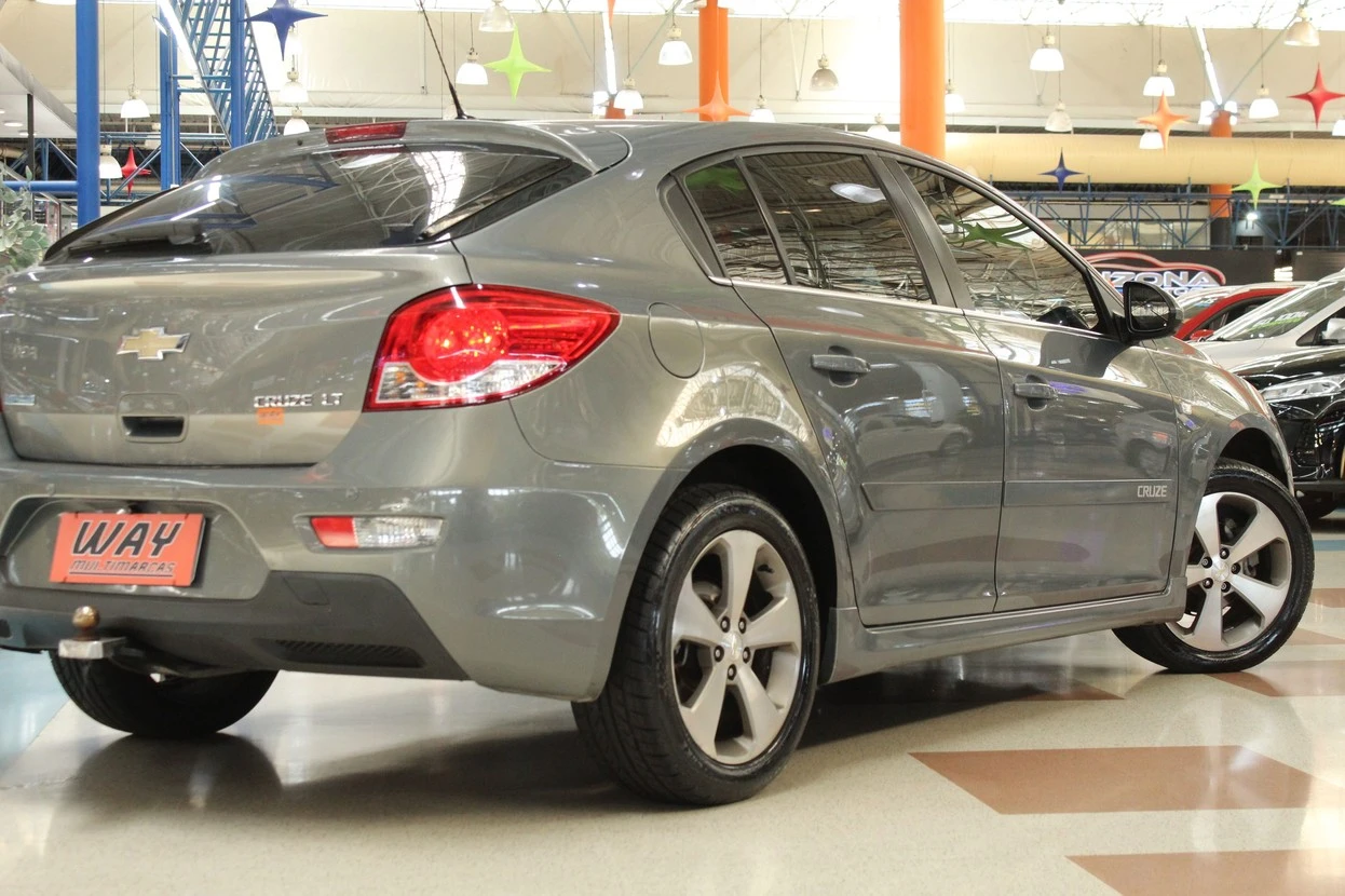 CHEVROLET CRUZE