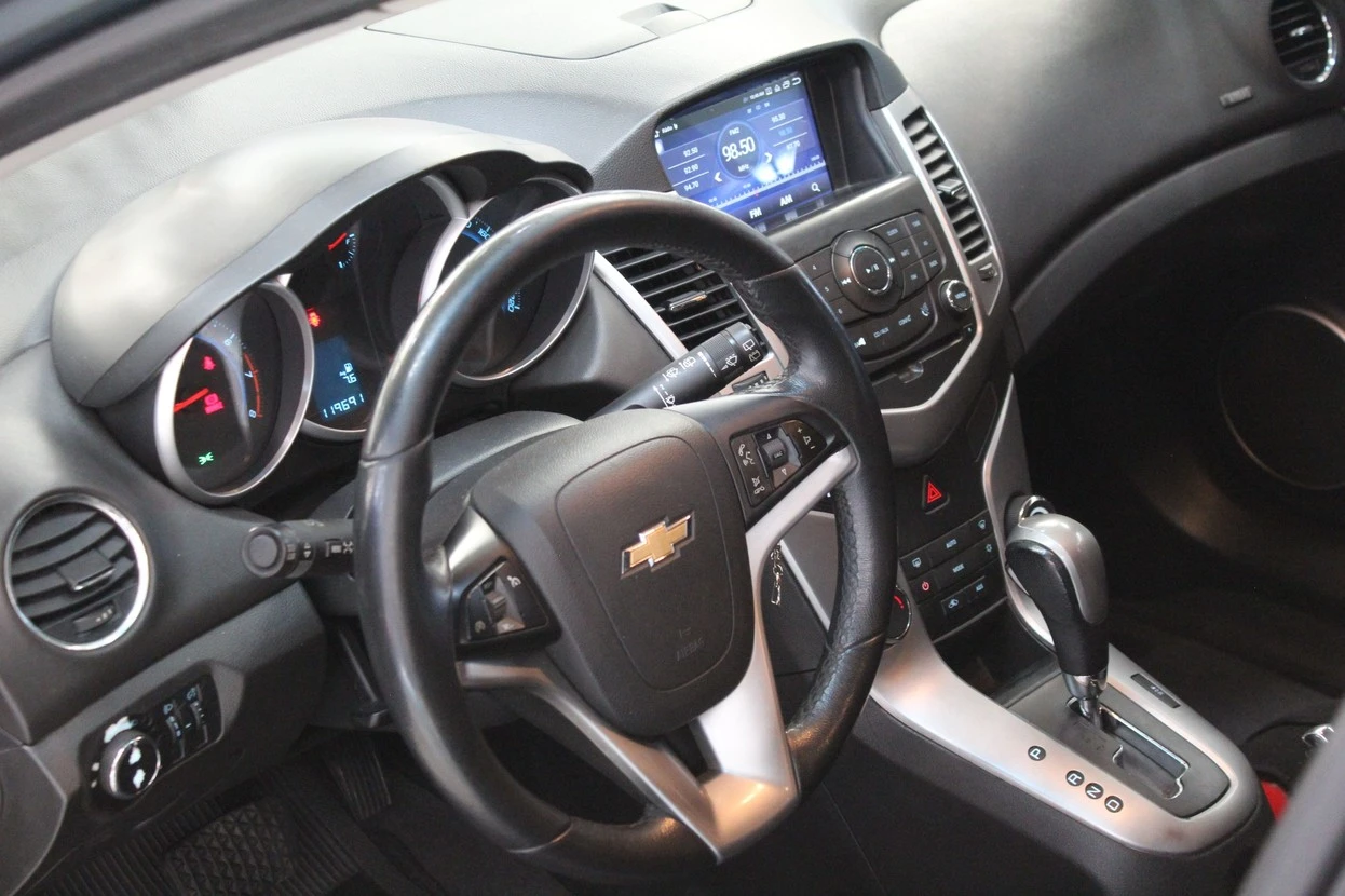 CHEVROLET CRUZE