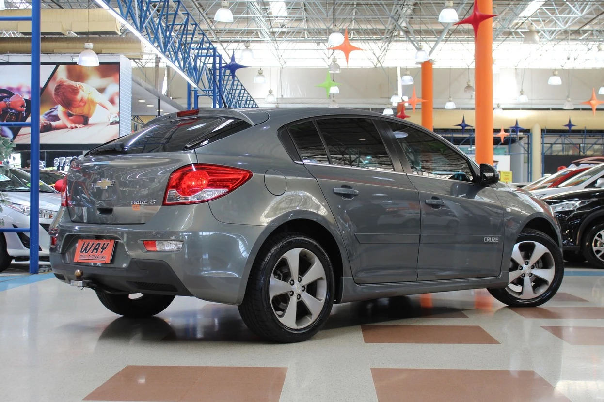 CHEVROLET CRUZE