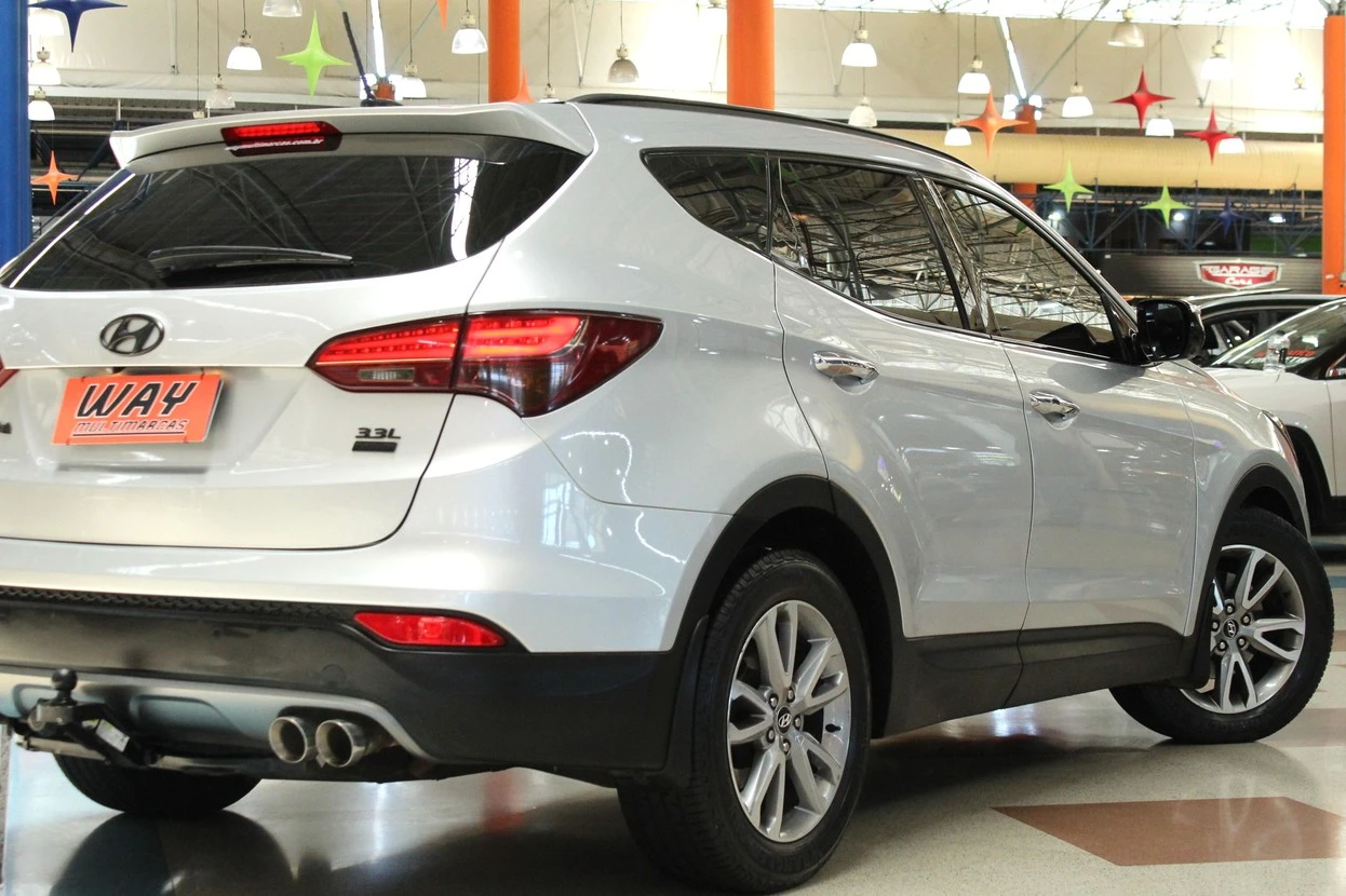 HYUNDAI GRAND SANTA FE