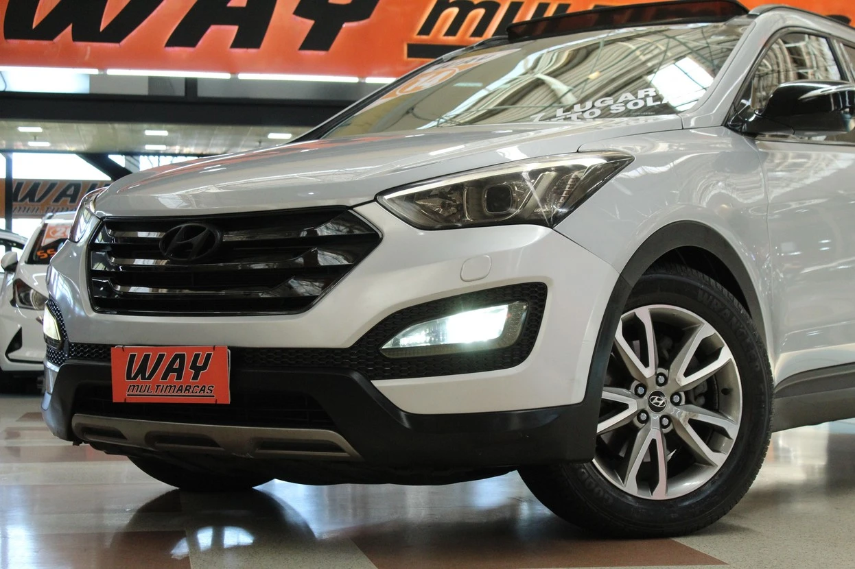 HYUNDAI GRAND SANTA FE