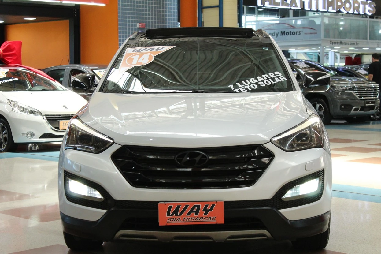 HYUNDAI GRAND SANTA FE