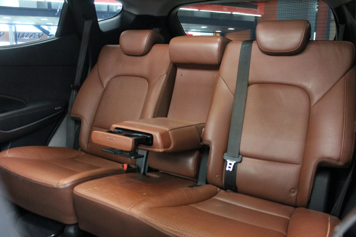 HYUNDAI GRAND SANTA FE