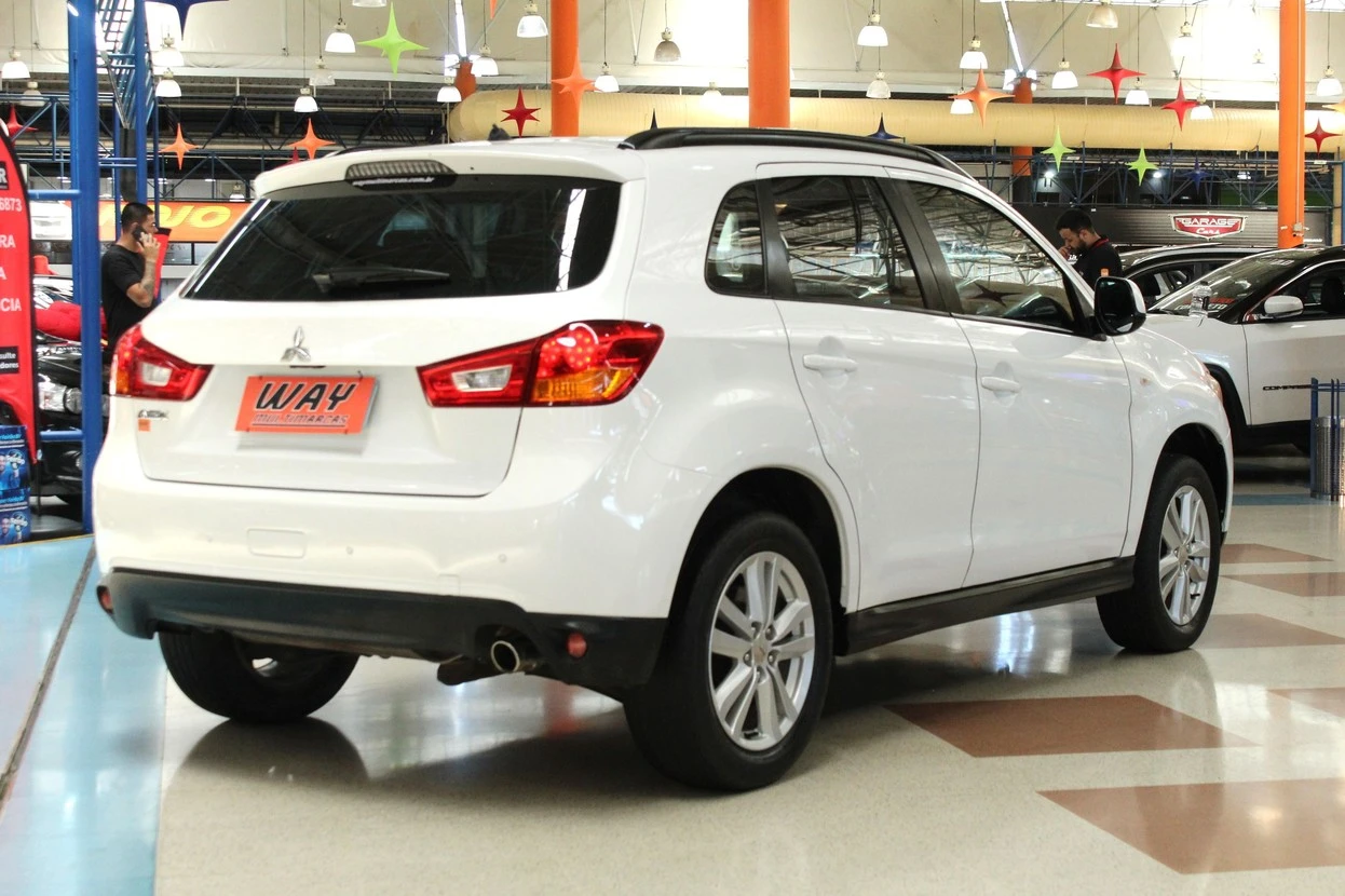 MITSUBISHI ASX