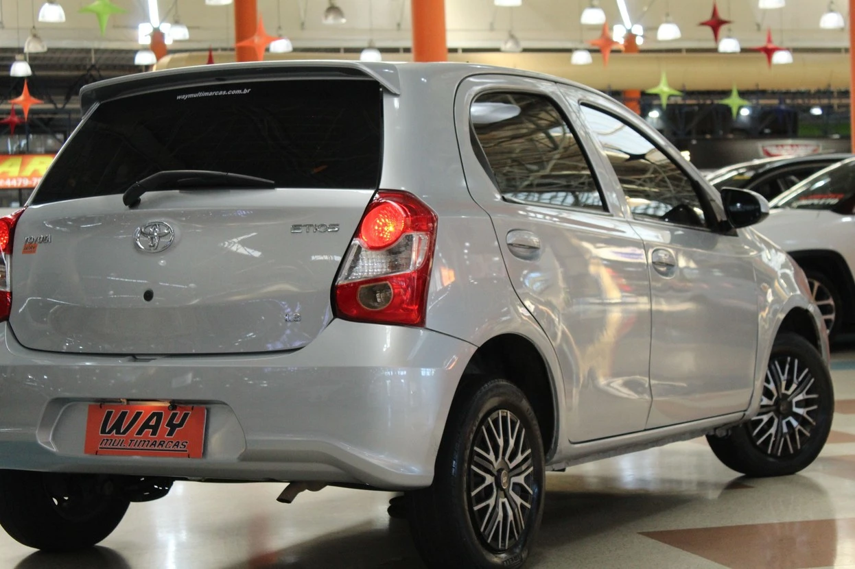 TOYOTA ETIOS