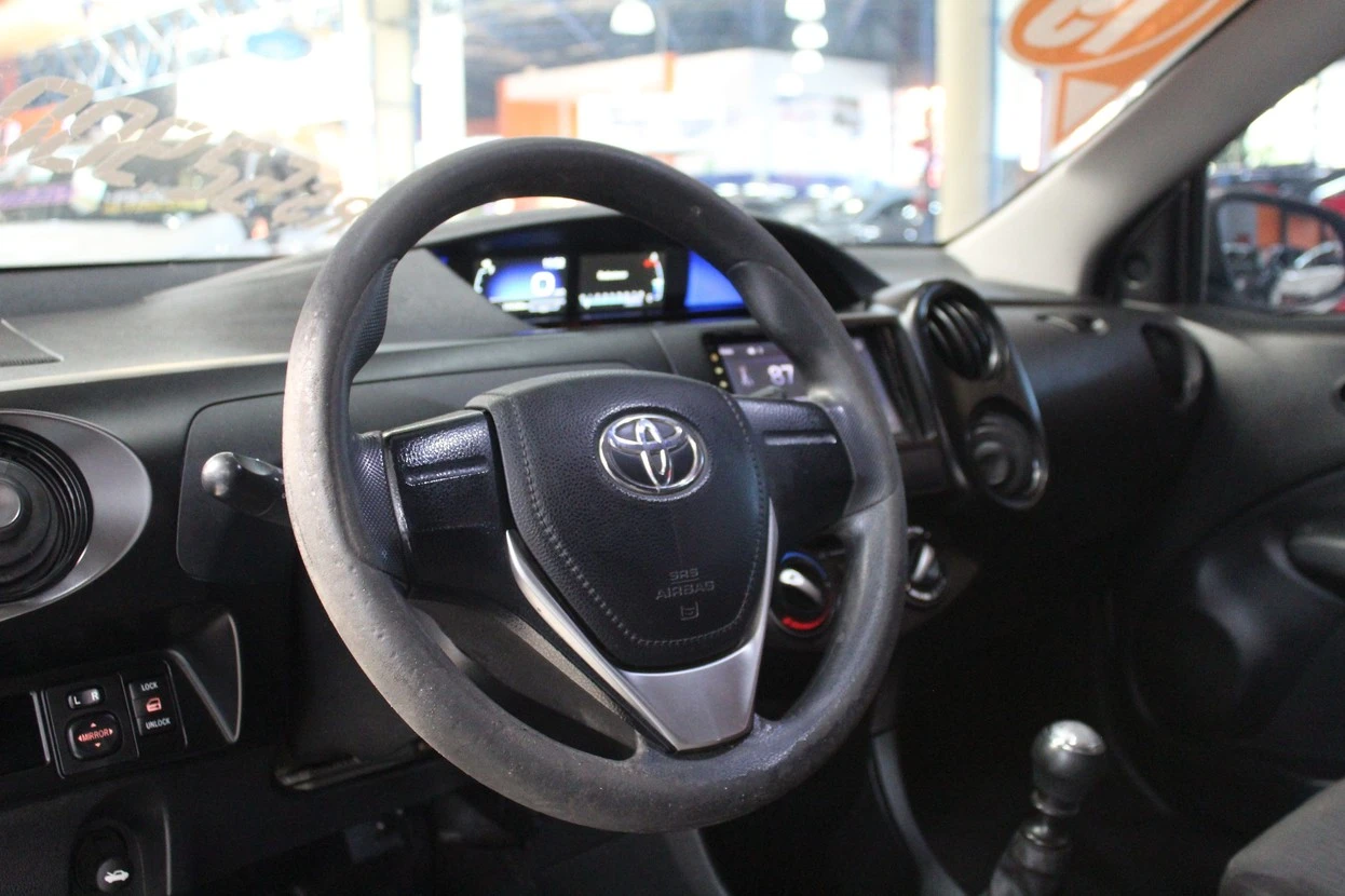 TOYOTA ETIOS