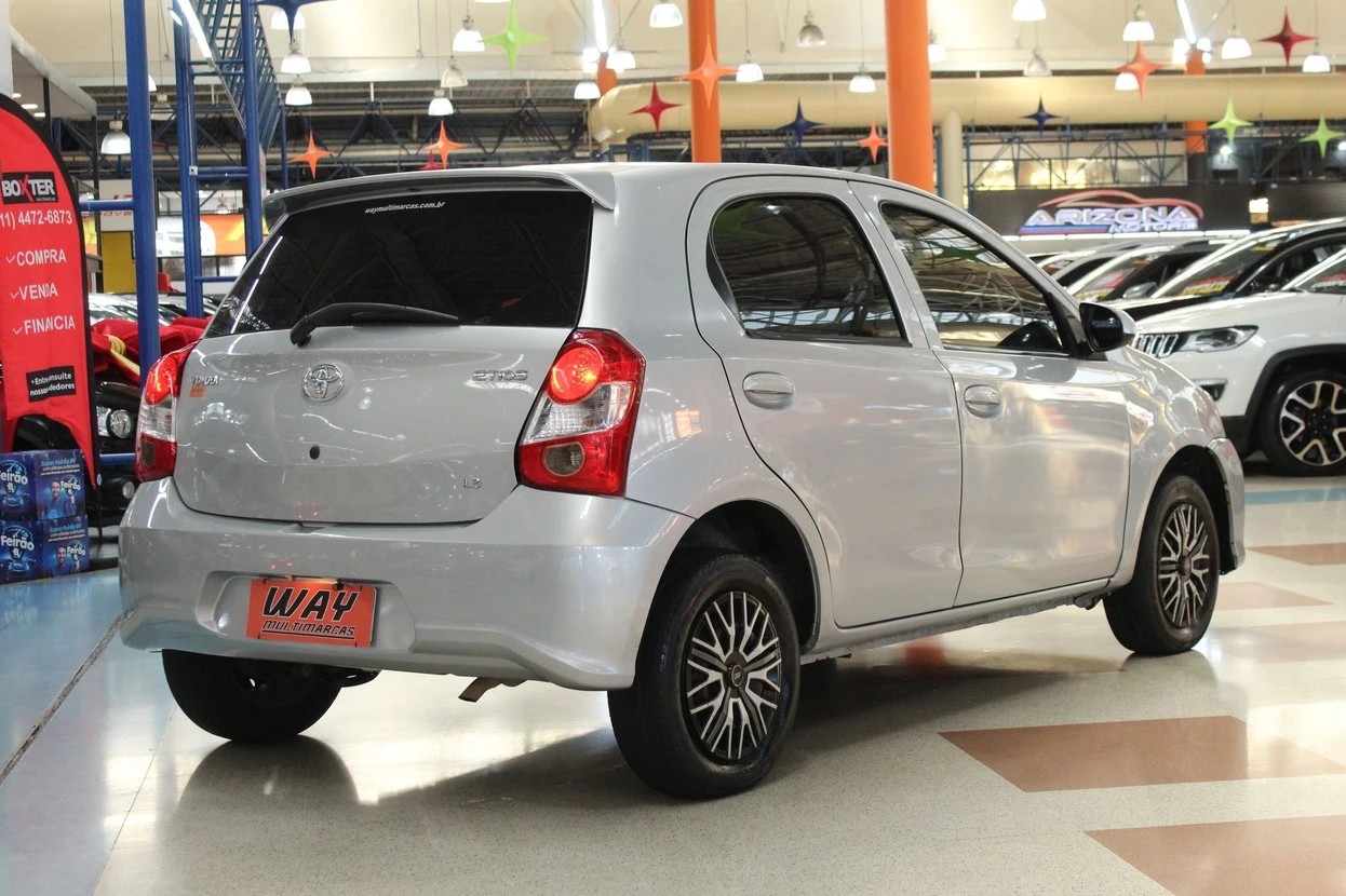 TOYOTA ETIOS