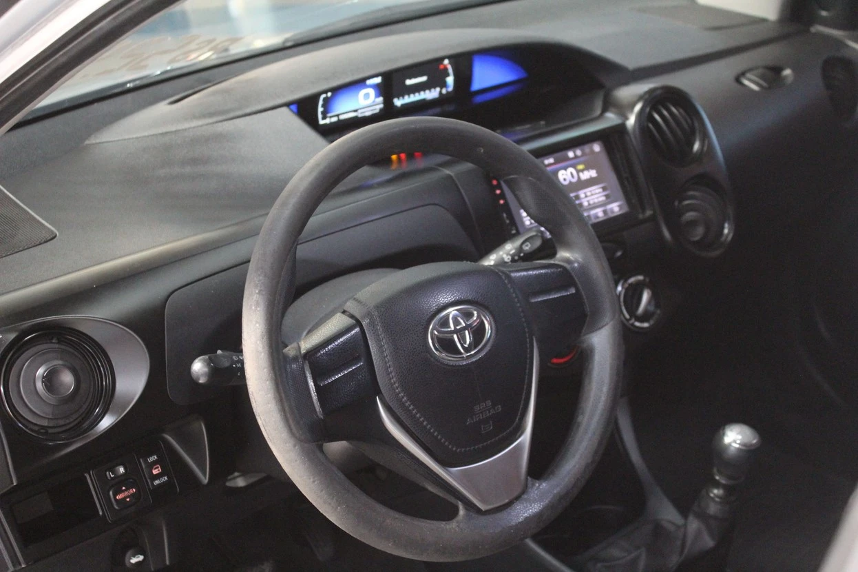 TOYOTA ETIOS