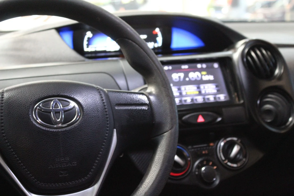 TOYOTA ETIOS