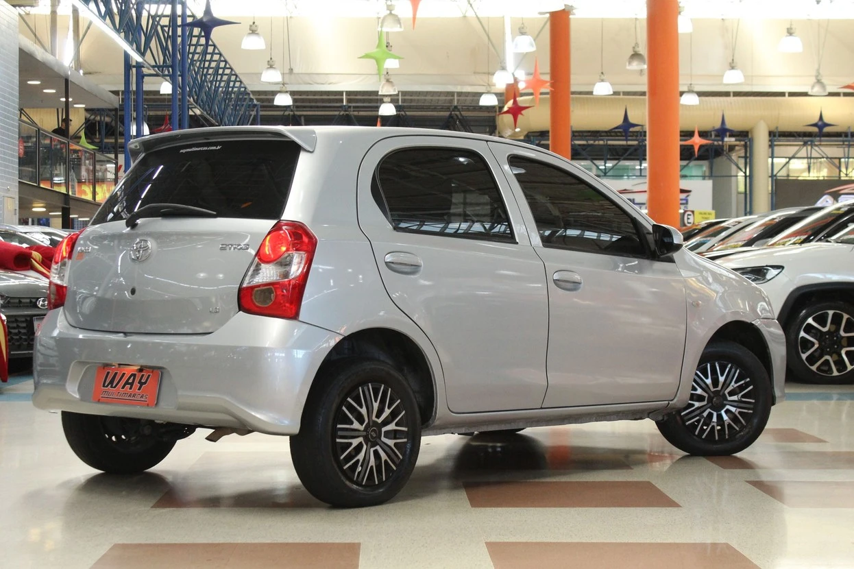 TOYOTA ETIOS