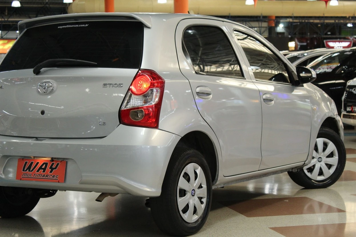 TOYOTA ETIOS