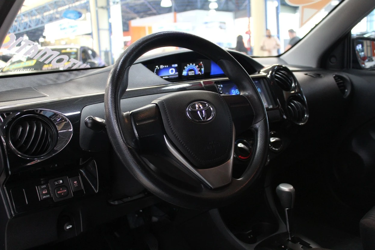 TOYOTA ETIOS