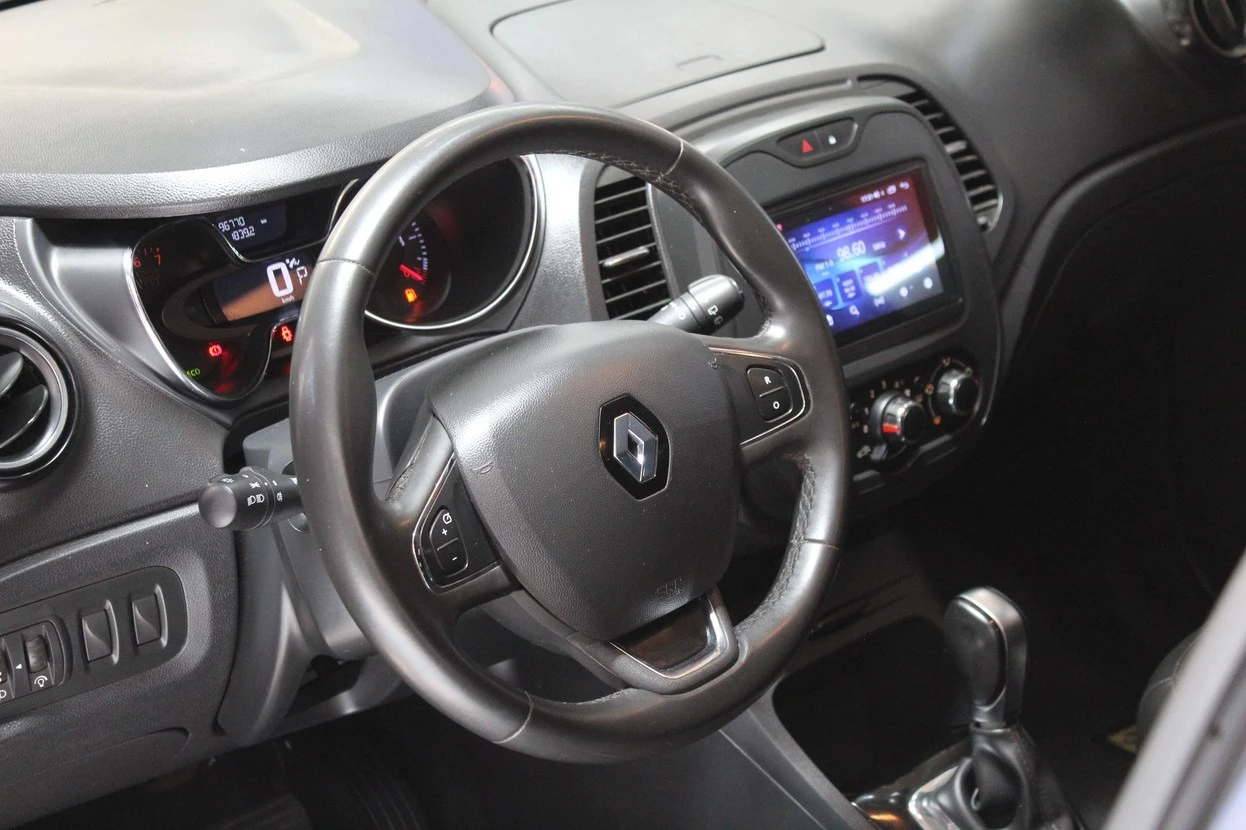 RENAULT CAPTUR