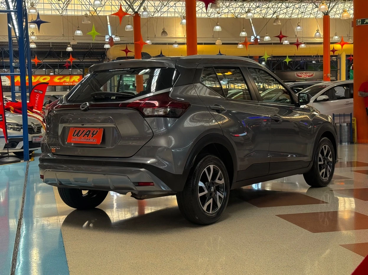 NISSAN KICKS