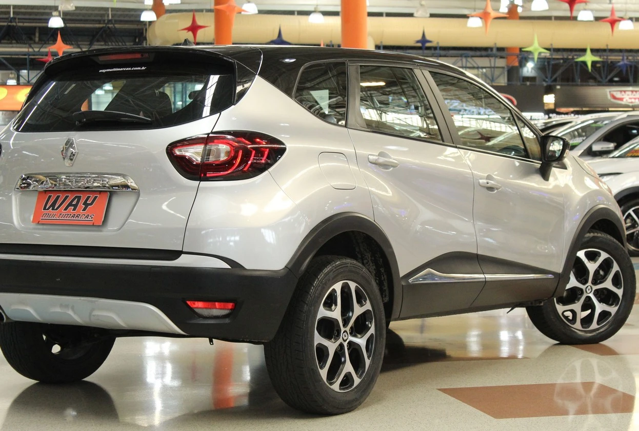 RENAULT CAPTUR