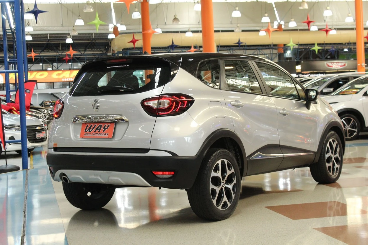 RENAULT CAPTUR
