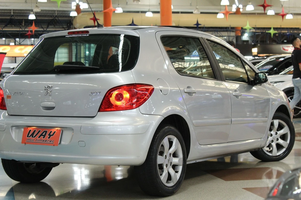 PEUGEOT 307