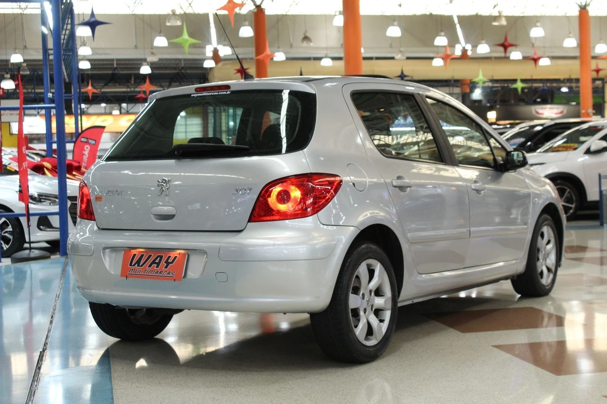 PEUGEOT 307