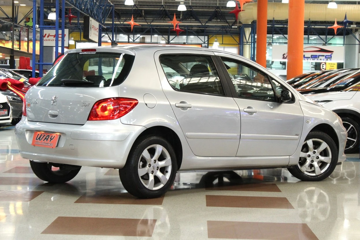 PEUGEOT 307