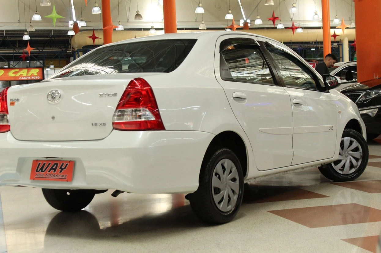 TOYOTA ETIOS
