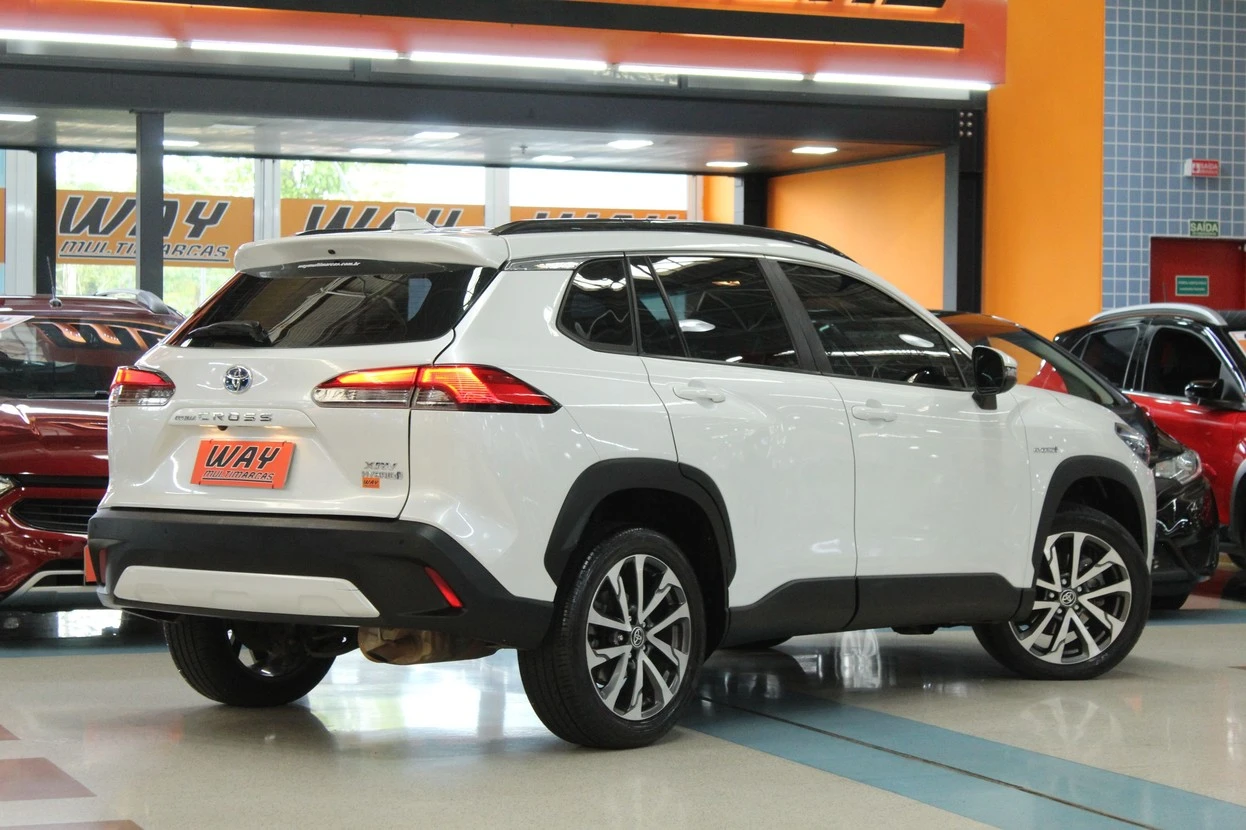 TOYOTA COROLLA CROSS