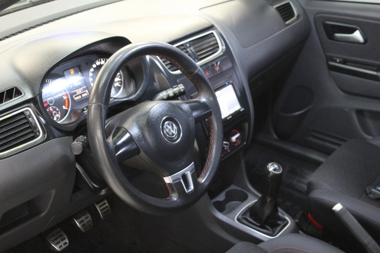 VOLKSWAGEN CROSSFOX