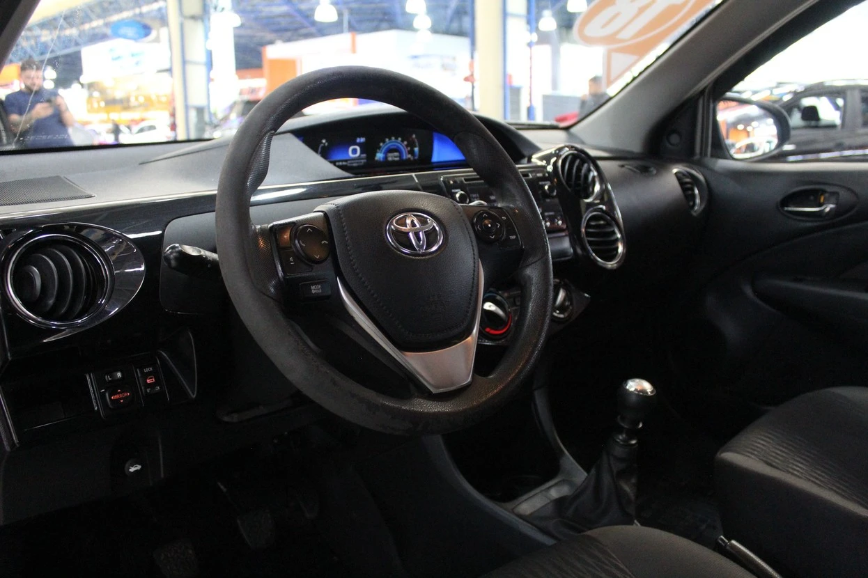 TOYOTA ETIOS