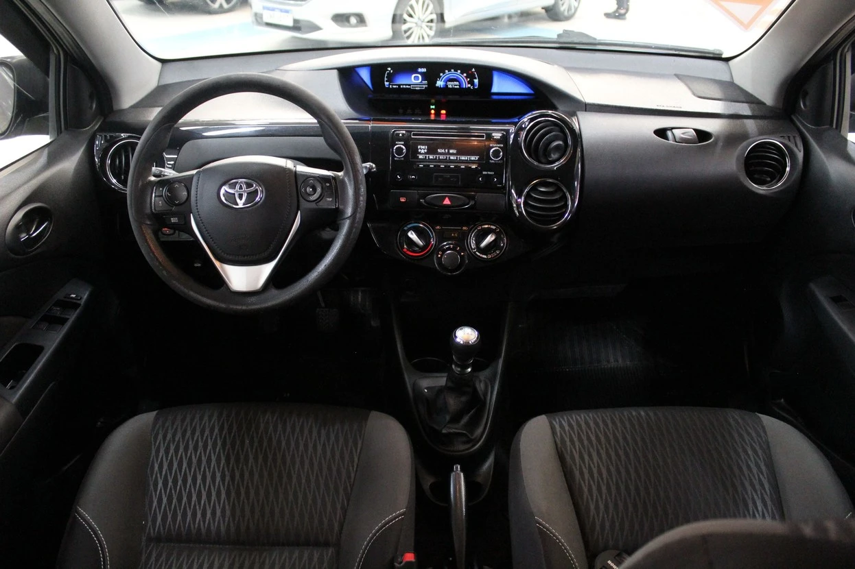 TOYOTA ETIOS