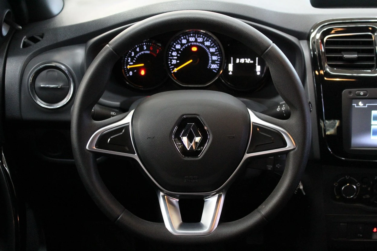 RENAULT LOGAN