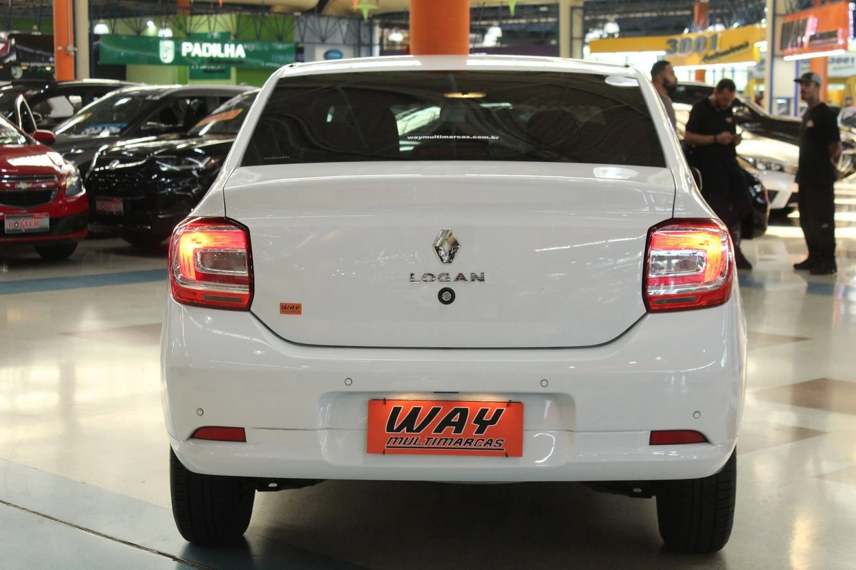 RENAULT LOGAN