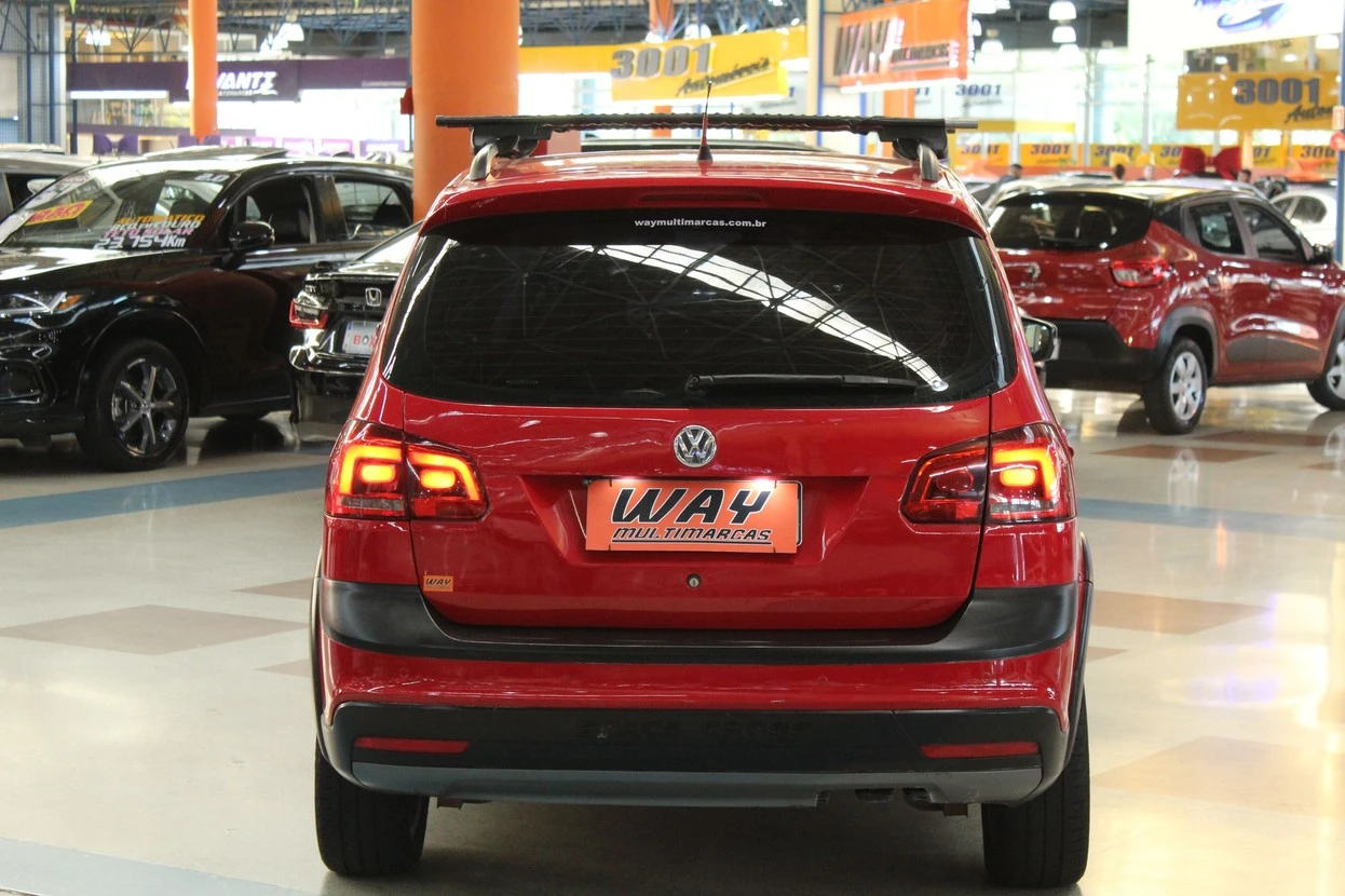 VOLKSWAGEN SPACE CROSS