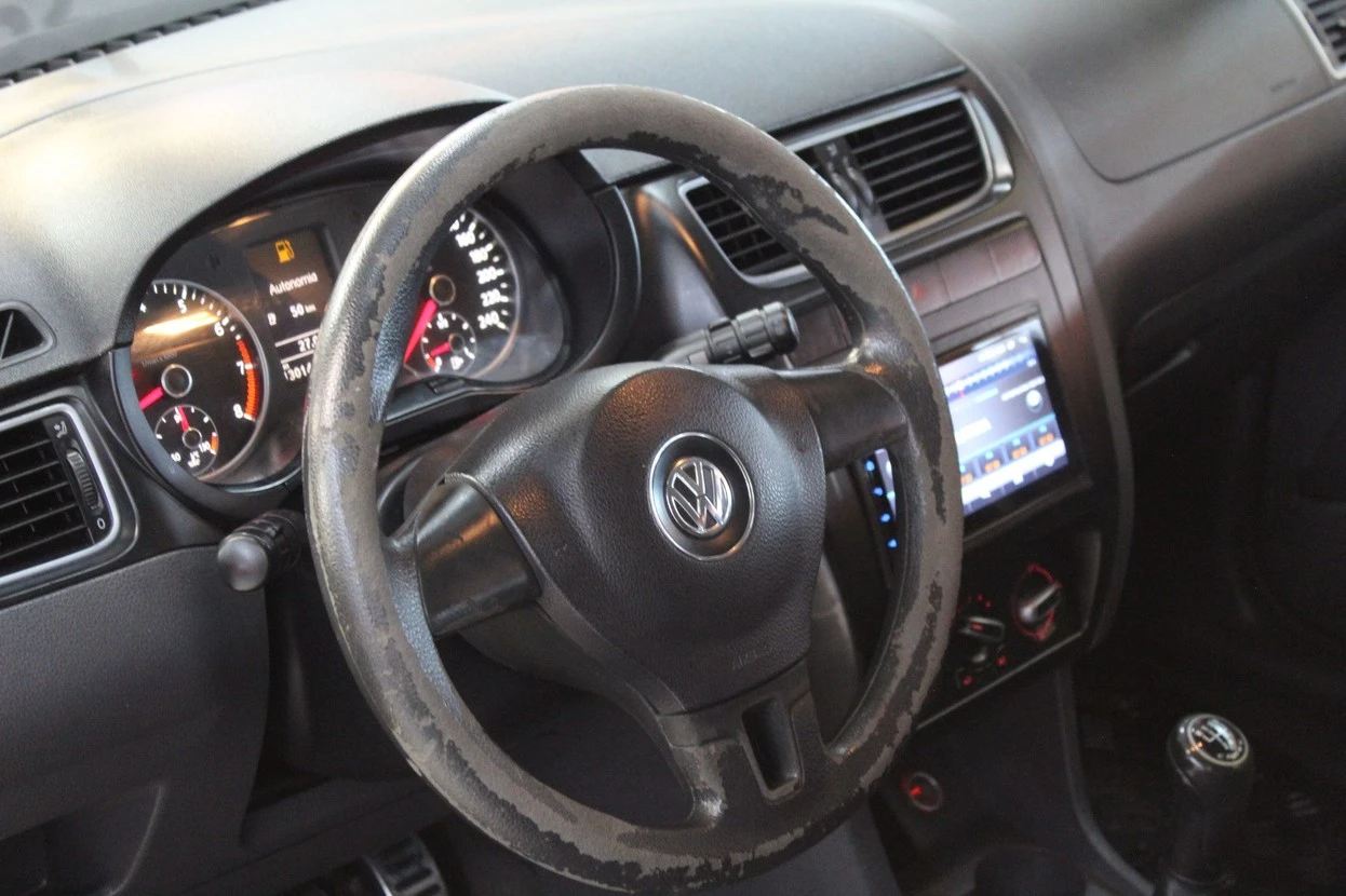 VOLKSWAGEN SPACE CROSS