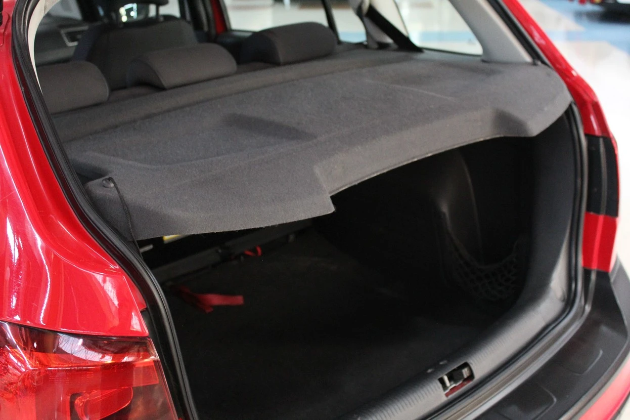 VOLKSWAGEN SPACE CROSS