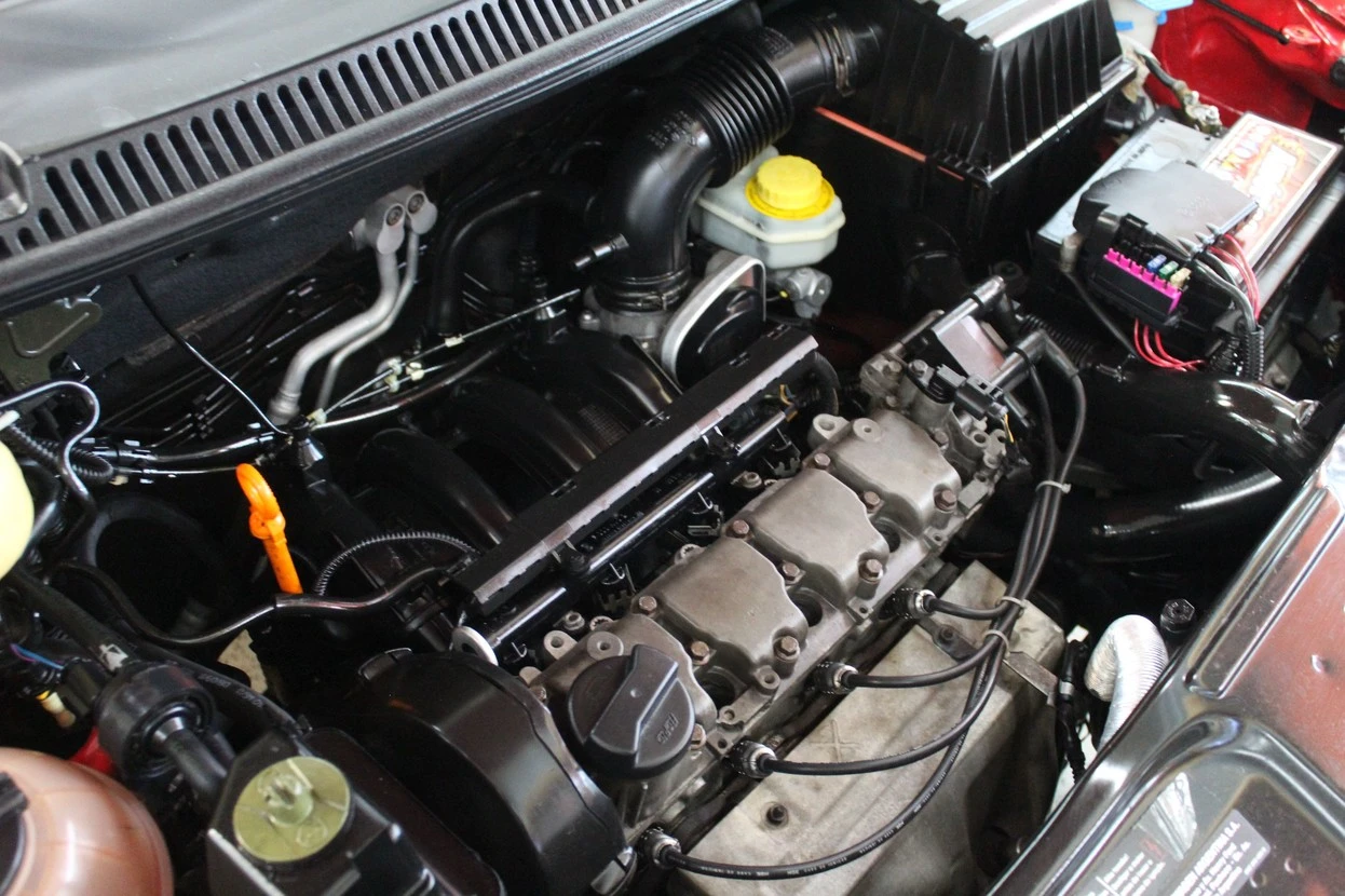 VOLKSWAGEN SPACE CROSS