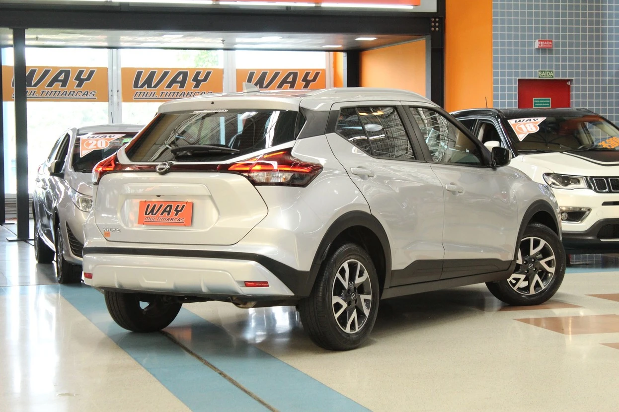 NISSAN KICKS
