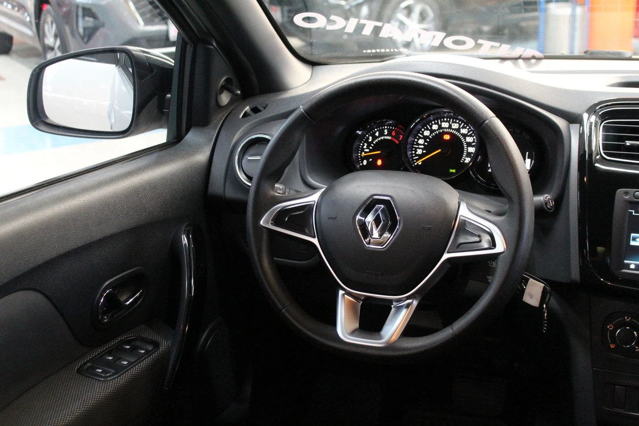 RENAULT LOGAN