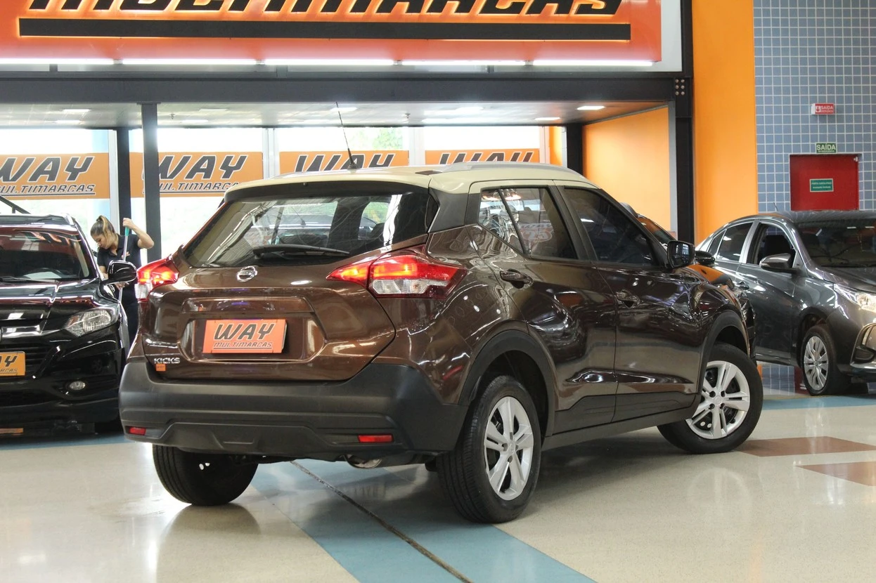 NISSAN KICKS