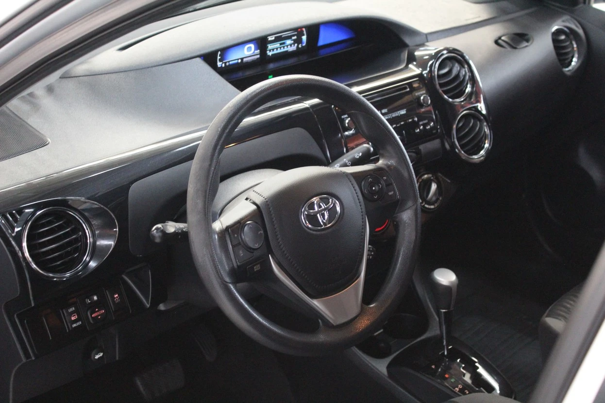 TOYOTA ETIOS