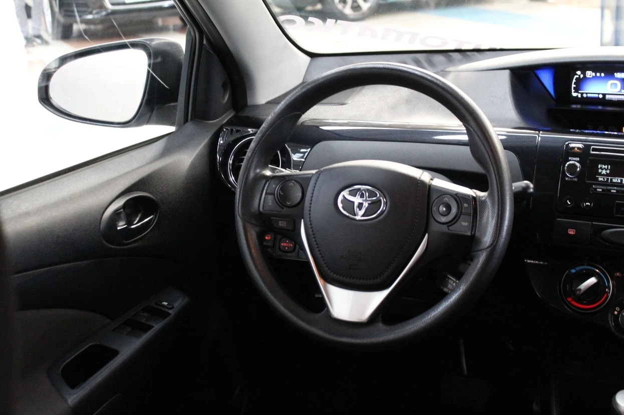 TOYOTA ETIOS
