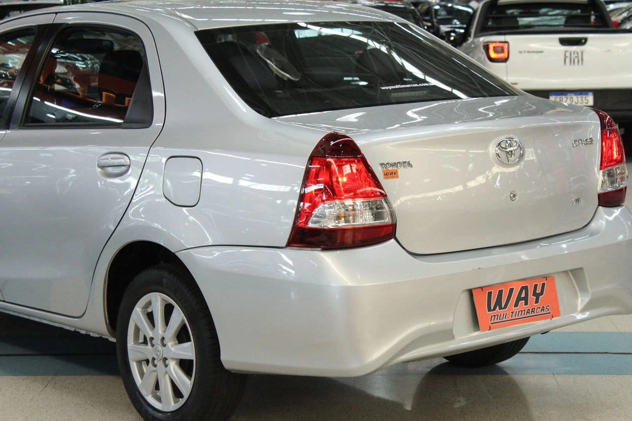TOYOTA ETIOS