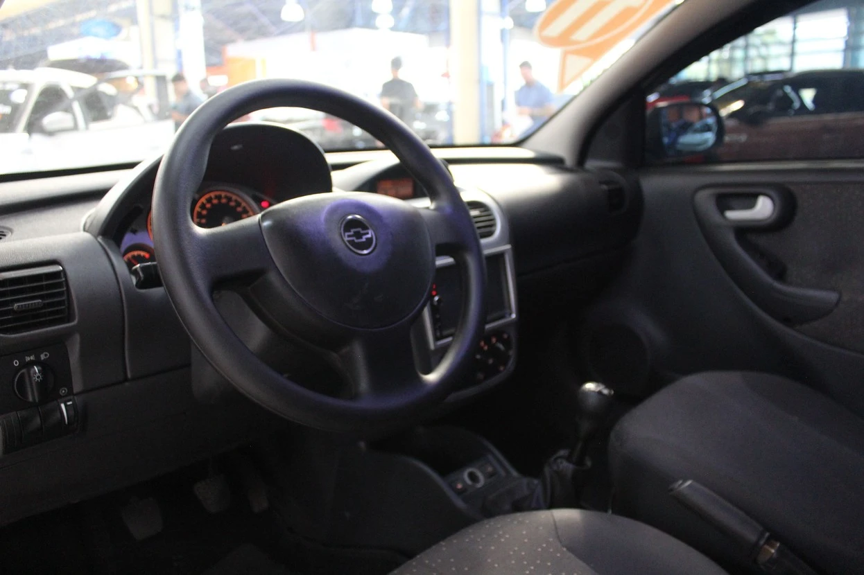 CHEVROLET CORSA