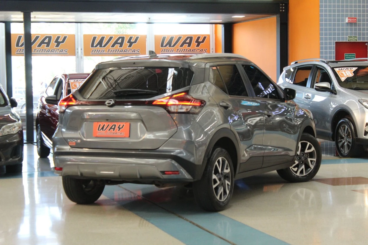 NISSAN KICKS