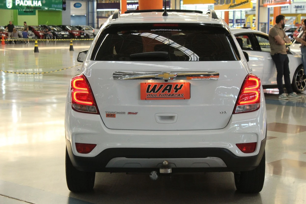 CHEVROLET TRACKER