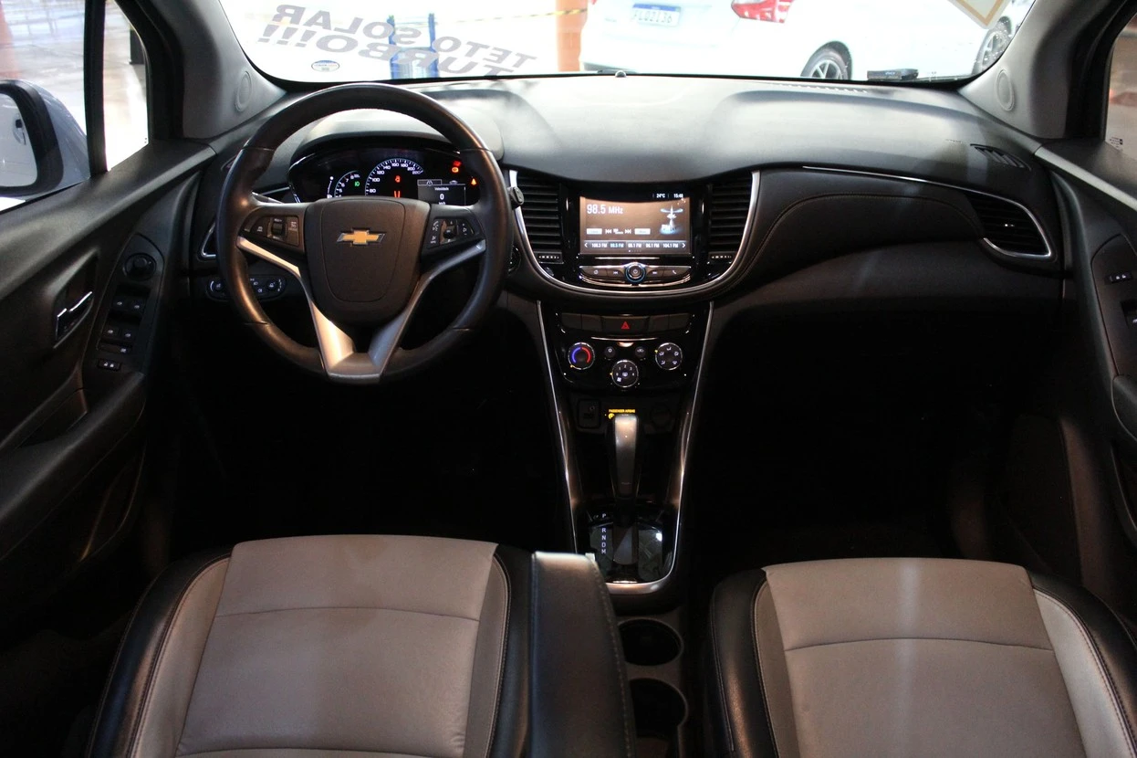 CHEVROLET TRACKER