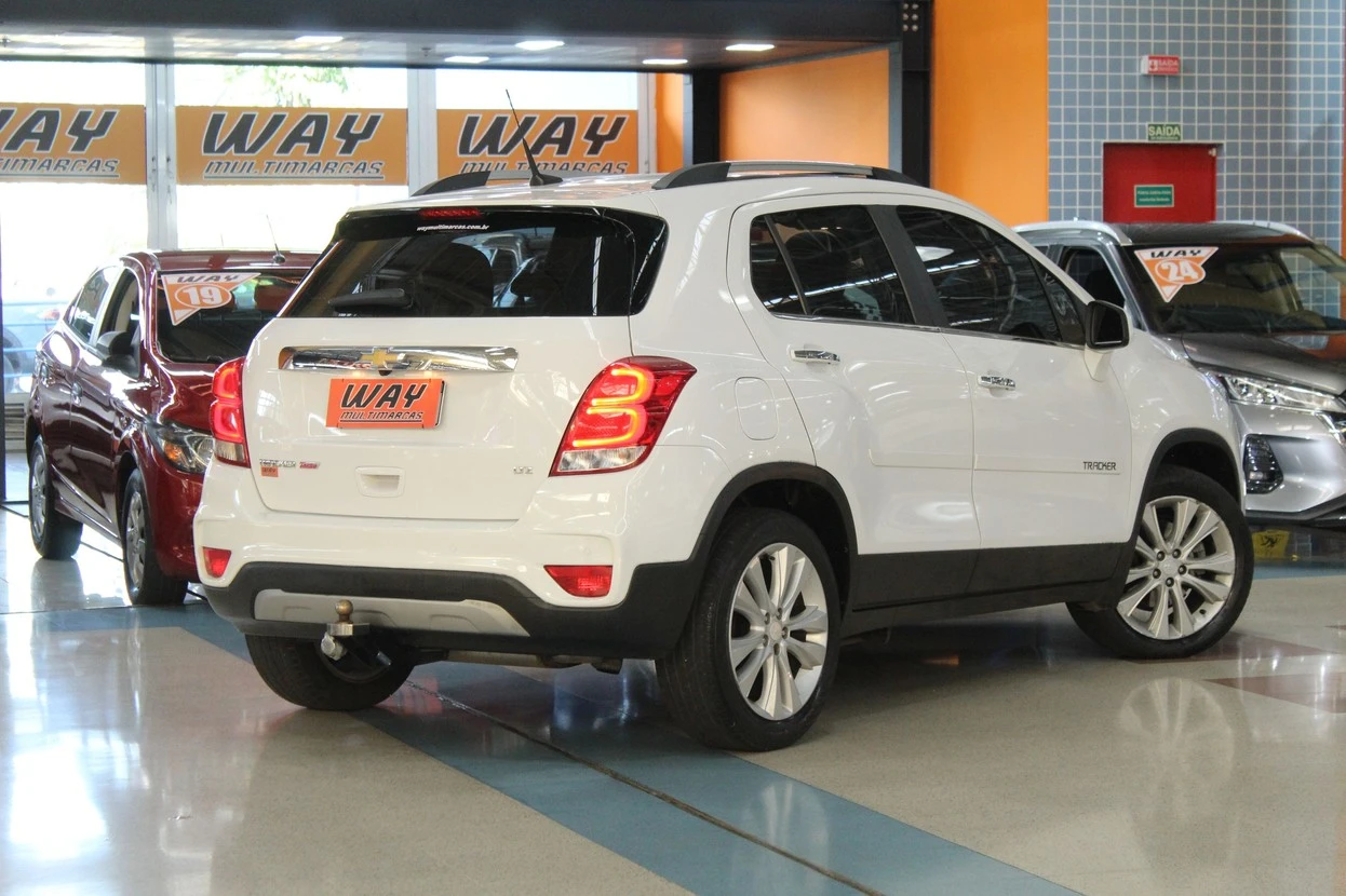 CHEVROLET TRACKER