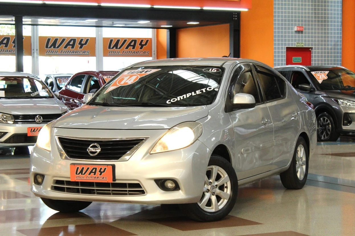 NISSAN VERSA