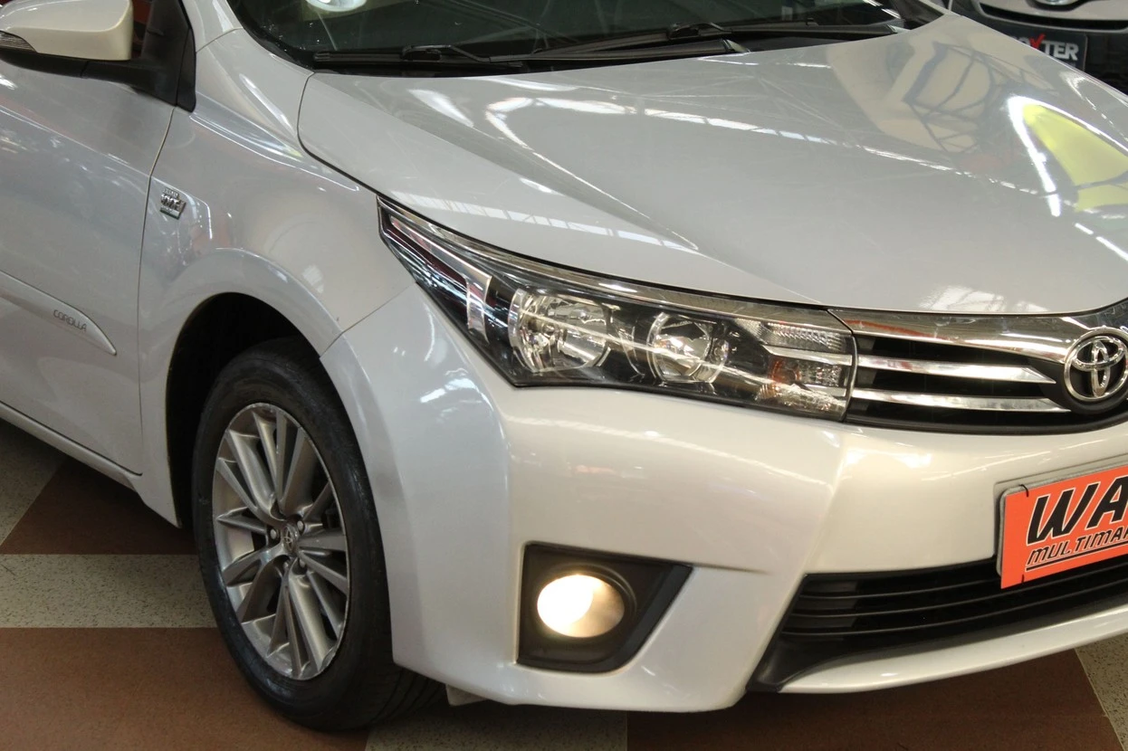 TOYOTA COROLLA