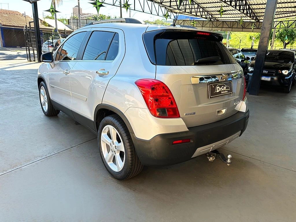 CHEVROLET TRACKER