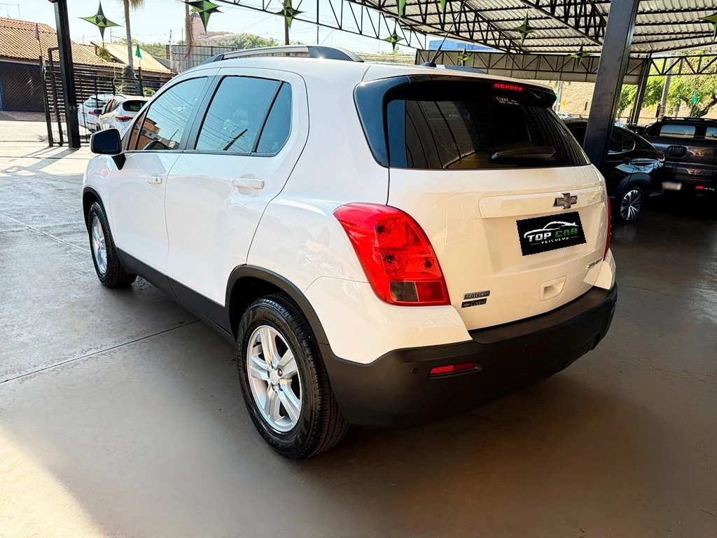 CHEVROLET TRACKER