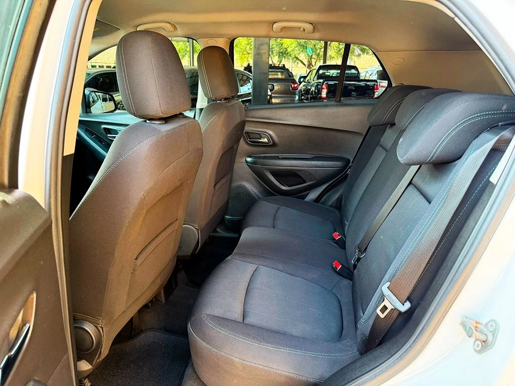 CHEVROLET TRACKER